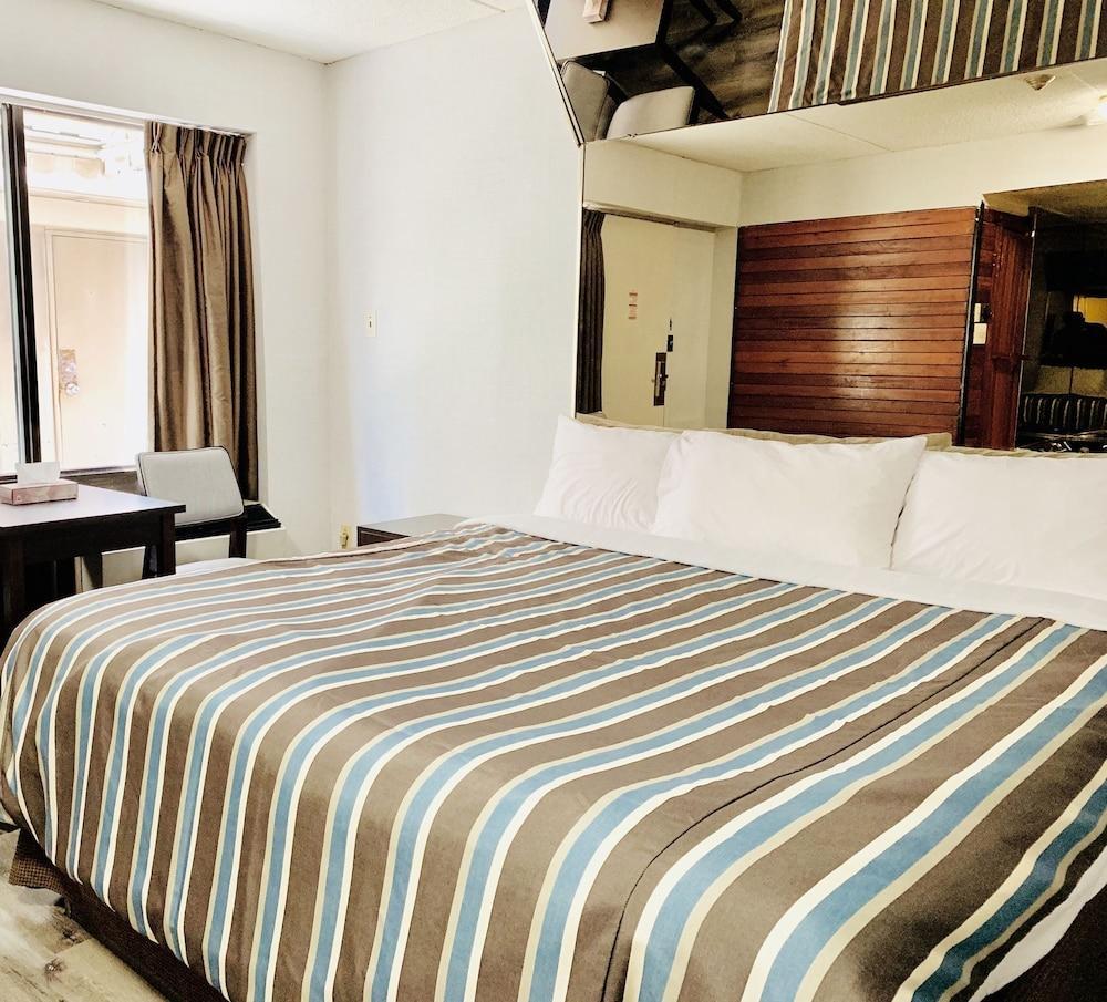 Deluxe Inn Торонто Екстер'єр фото