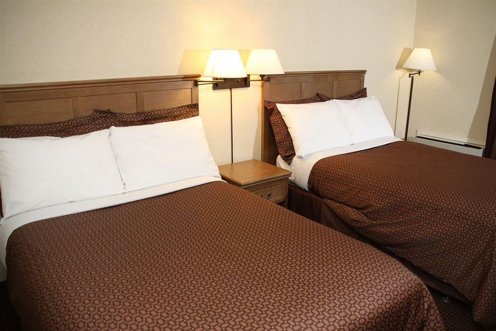 Deluxe Inn Торонто Екстер'єр фото