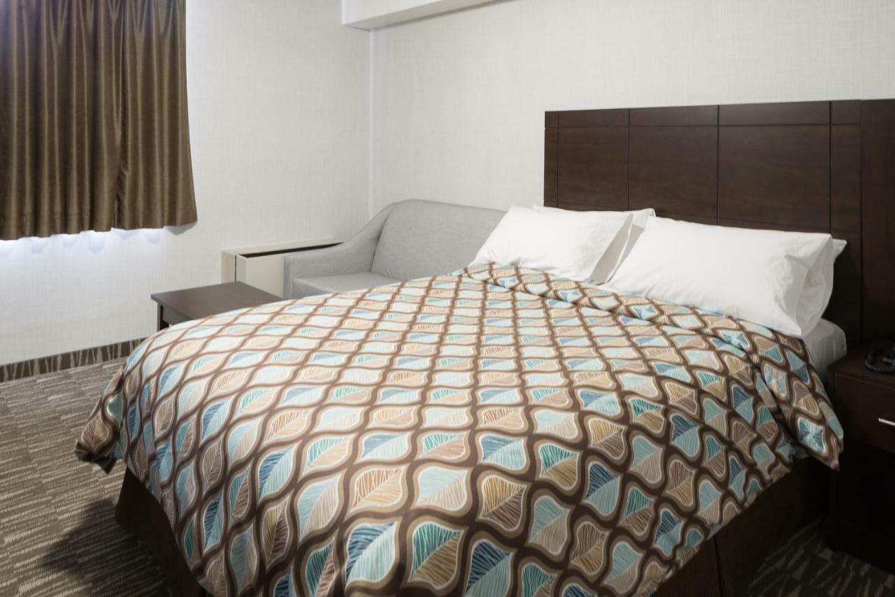 Deluxe Inn Торонто Екстер'єр фото